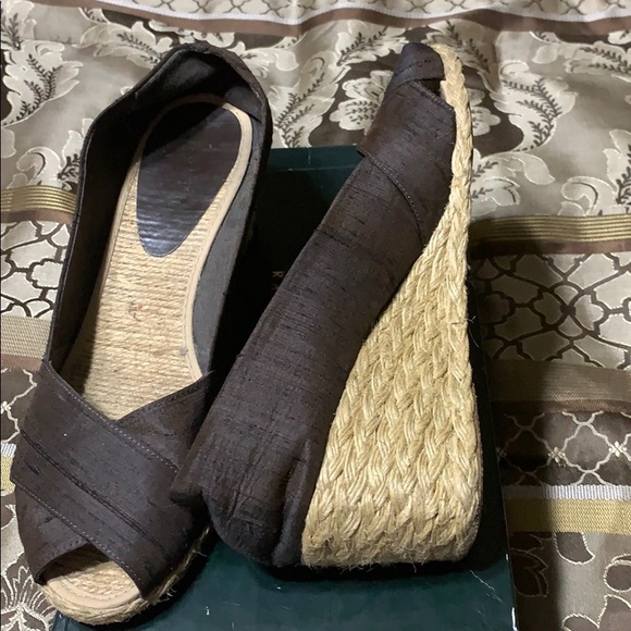 Shoes - Picture 3 of 3